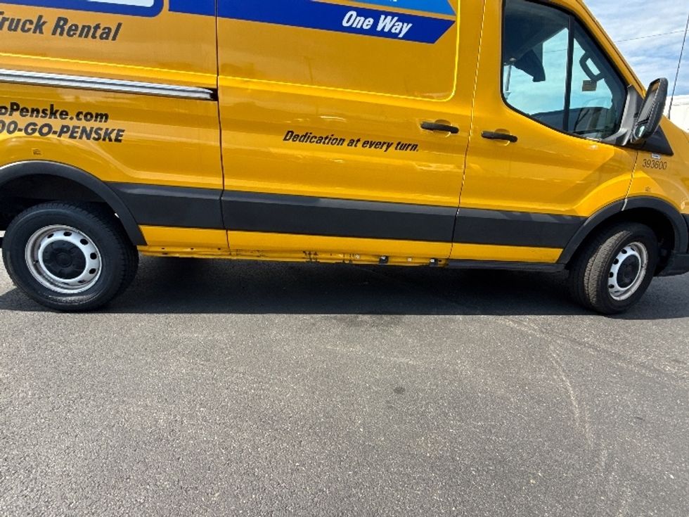 Cargo Van (Panel Van)-Light and Medium Duty Trucks-Ford-2021-Transit 250-Linden-NJ-101,634\n\t\tmiles-$ 29,000 - Image 14