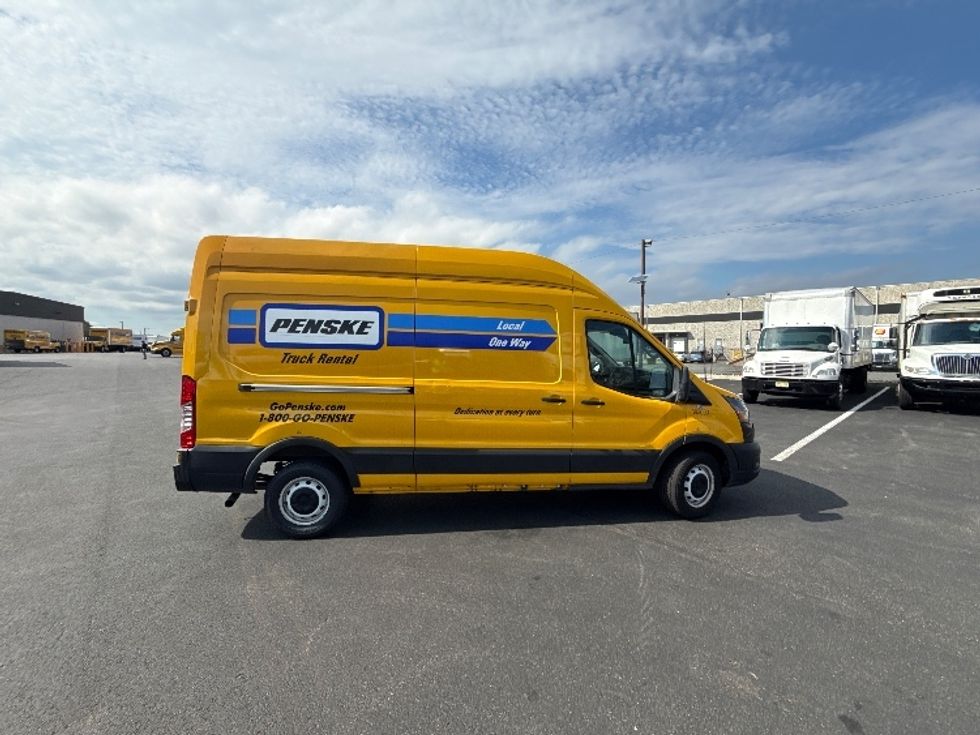 Cargo Van (Panel Van)-Light and Medium Duty Trucks-Ford-2021-Transit 250-Linden-NJ-101,634\n\t\tmiles-$ 29,000 - Image 15