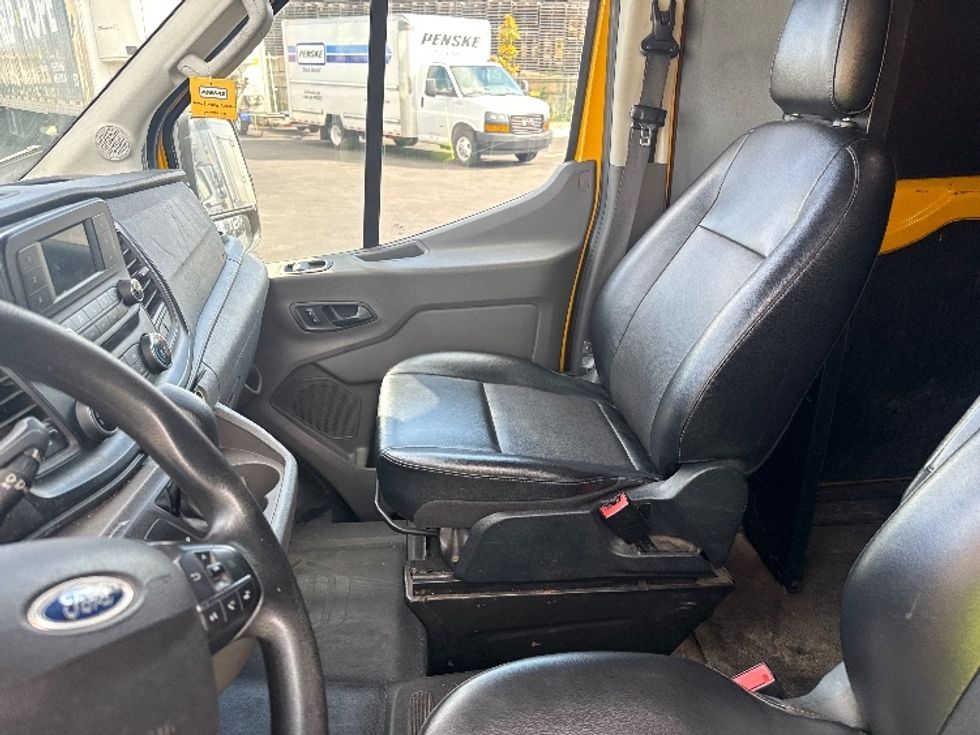 Cargo Van (Panel Van)-Light and Medium Duty Trucks-Ford-2021-Transit 250-Linden-NJ-101,634\n\t\tmiles-$ 29,000 - Image 19