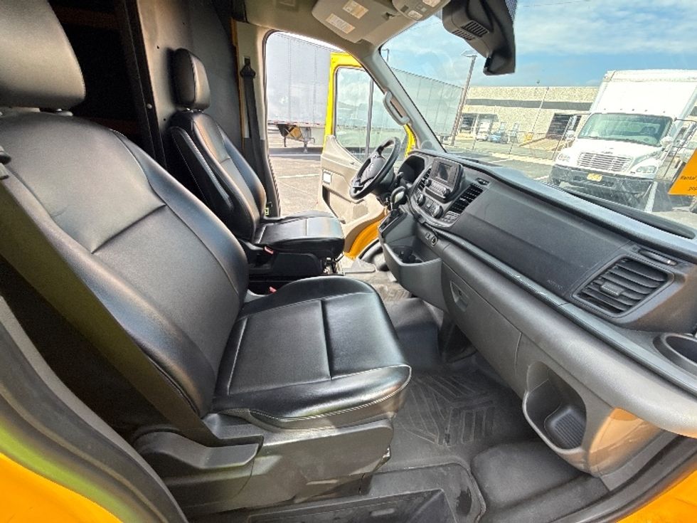Cargo Van (Panel Van)-Light and Medium Duty Trucks-Ford-2021-Transit 250-Linden-NJ-101,634\n\t\tmiles-$ 29,000 - Image 22