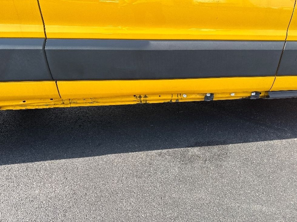 Cargo Van (Panel Van)-Light and Medium Duty Trucks-Ford-2021-Transit 250-Linden-NJ-101,634\n\t\tmiles-$ 29,000 - Image 25