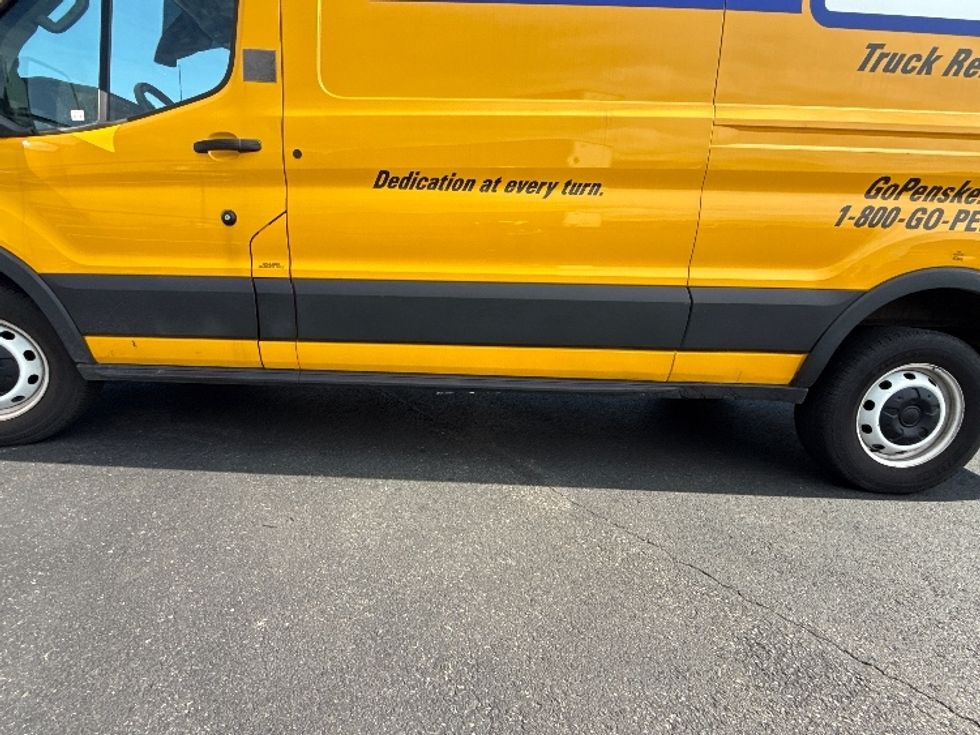 Cargo Van (Panel Van)-Light and Medium Duty Trucks-Ford-2021-Transit 250-Linden-NJ-101,634\n\t\tmiles-$ 29,000 - Image 5