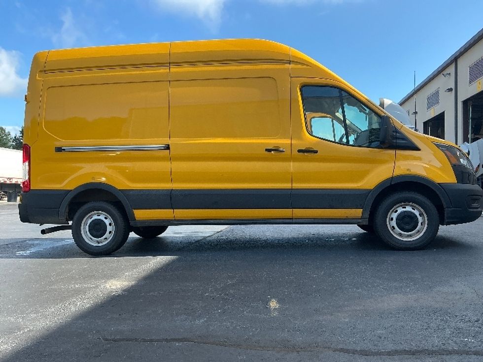 Cargo Van (Panel Van)-Light and Medium Duty Trucks-Ford-2021-Transit 250-Lithia Springs-GA-119,827\n\t\tmiles-$ 26,500 - Image 15