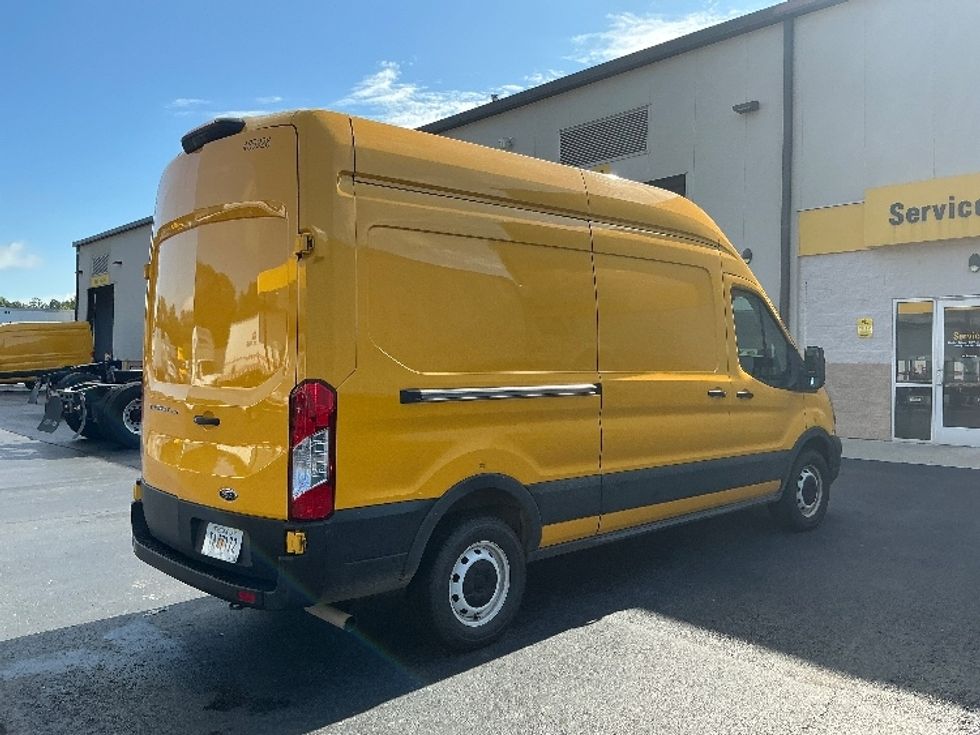 Cargo Van (Panel Van)-Light and Medium Duty Trucks-Ford-2021-Transit 250-Lithia Springs-GA-119,827\n\t\tmiles-$ 26,500 - Image 13