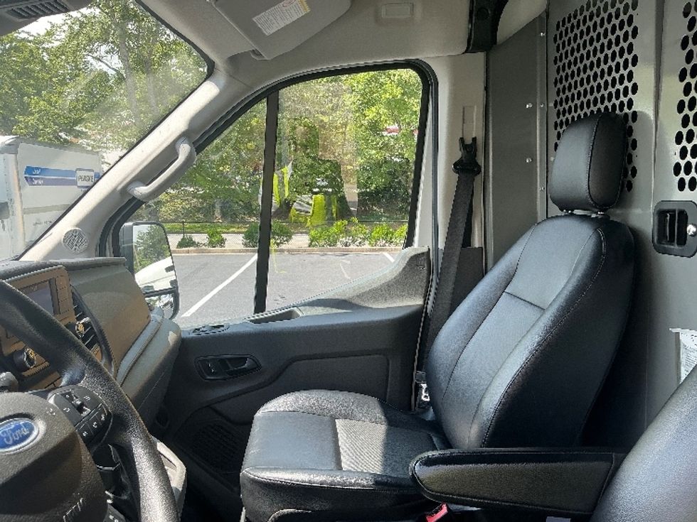 Cargo Van (Panel Van)-Light and Medium Duty Trucks-Ford-2021-Transit 250-Lithia Springs-GA-71,030\n\t\tmiles-$ 35,000 - Image 18