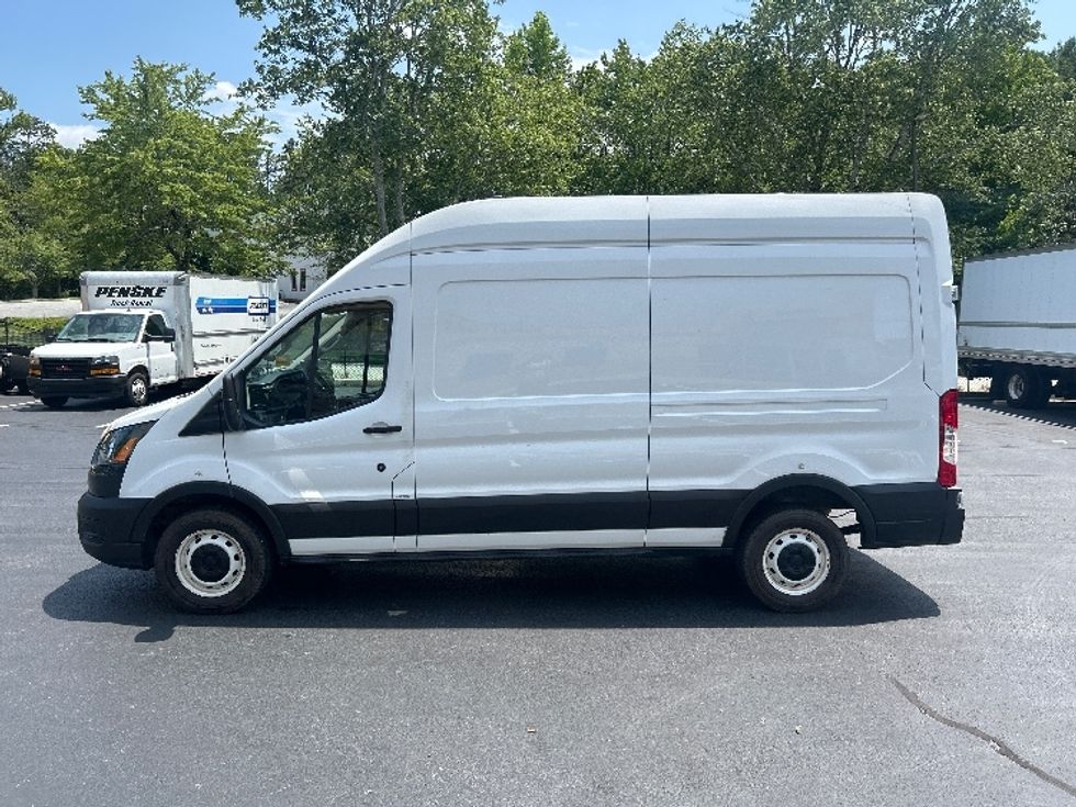 Cargo Van (Panel Van)-Light and Medium Duty Trucks-Ford-2021-Transit 250-Lithia Springs-GA-74,014\n\t\tmiles-$ 34,750 - Image 4