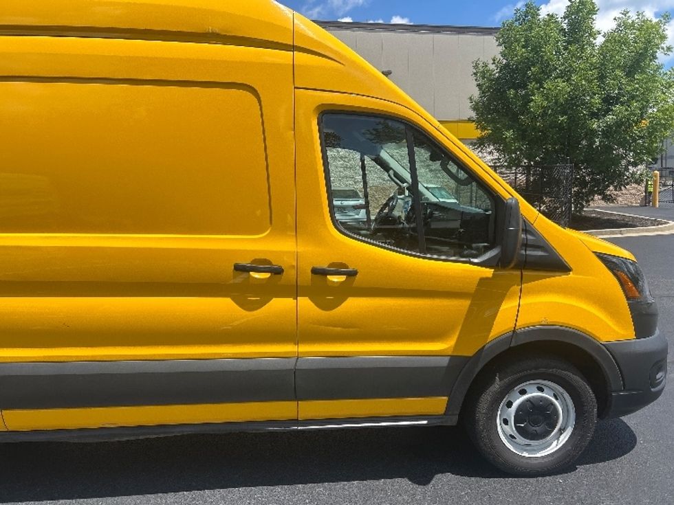 Cargo Van (Panel Van)-Light and Medium Duty Trucks-Ford-2021-Transit 250-Lithia Springs-GA-78,837\n\t\tmiles-$ 31,250 - Image 25