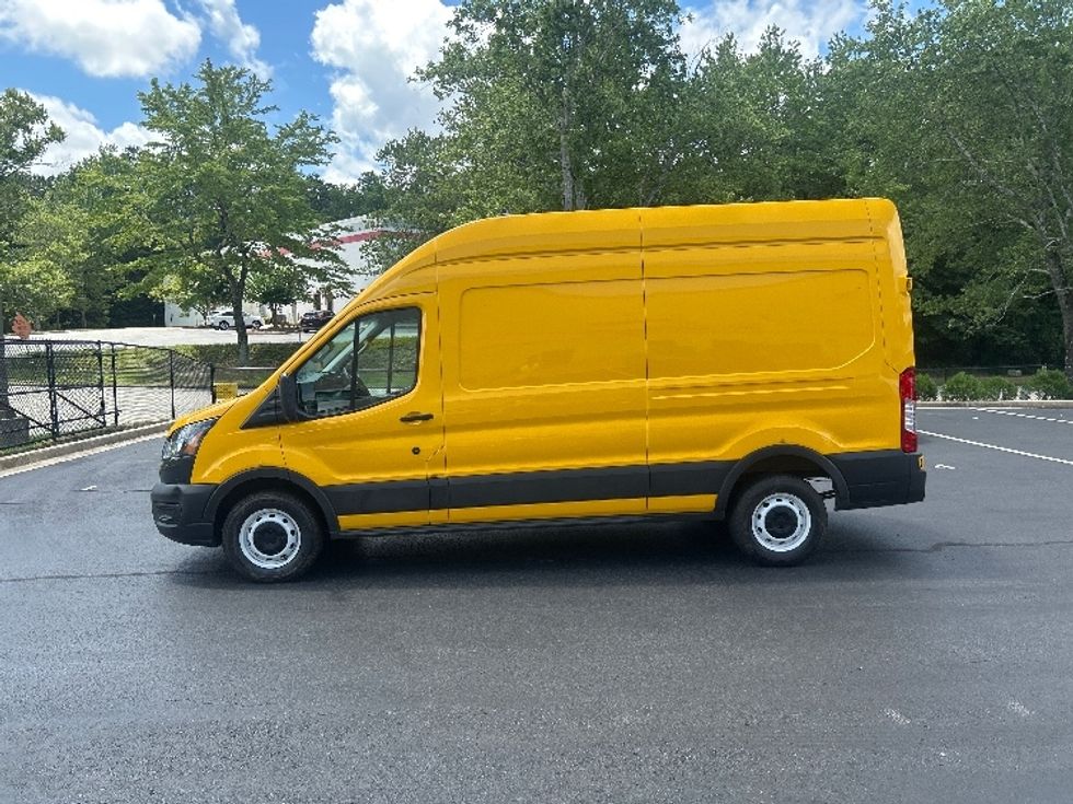 Cargo Van (Panel Van)-Light and Medium Duty Trucks-Ford-2021-Transit 250-Lithia Springs-GA-78,837\n\t\tmiles-$ 31,250 - Image 4