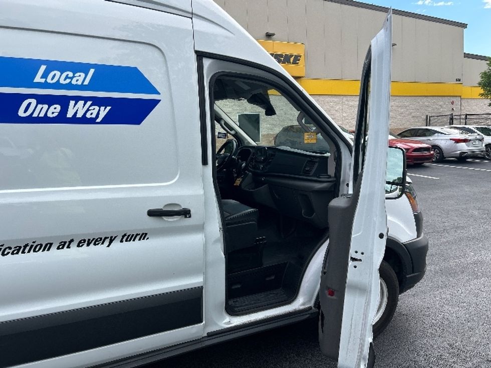 Cargo Van (Panel Van)-Light and Medium Duty Trucks-Ford-2021-Transit 250-Lithia Springs-GA-94,079\n\t\tmiles-$ 34,750 - Image 20