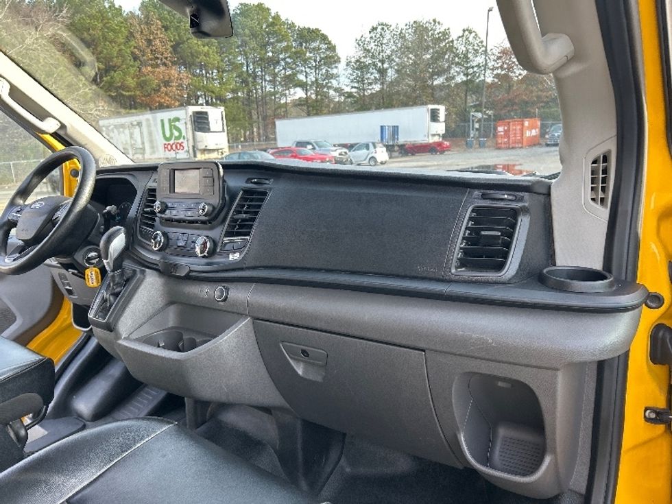 Cargo Van (Panel Van)-Light and Medium Duty Trucks-Ford-2021-Transit 250-Little Rock-AR-118,998\n\t\tmiles-$ 25,750 - Image 17