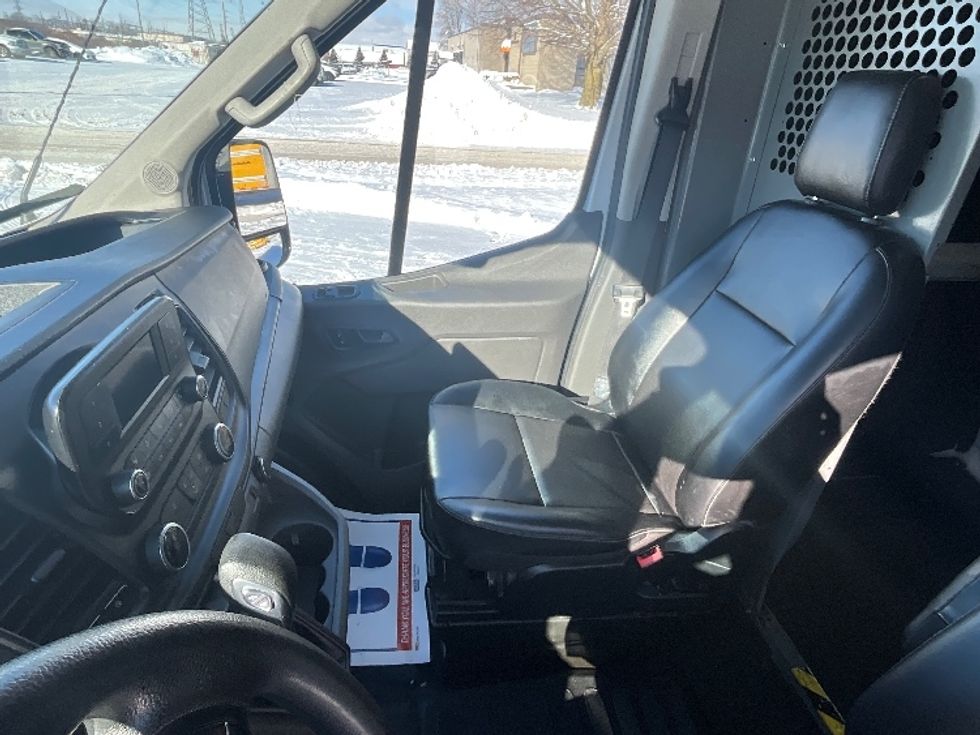 Cargo Van (Panel Van)-Light and Medium Duty Trucks-Ford-2021-Transit 250-London-ON-168,785\n\t\tkm-$ 40,500 - Image 18