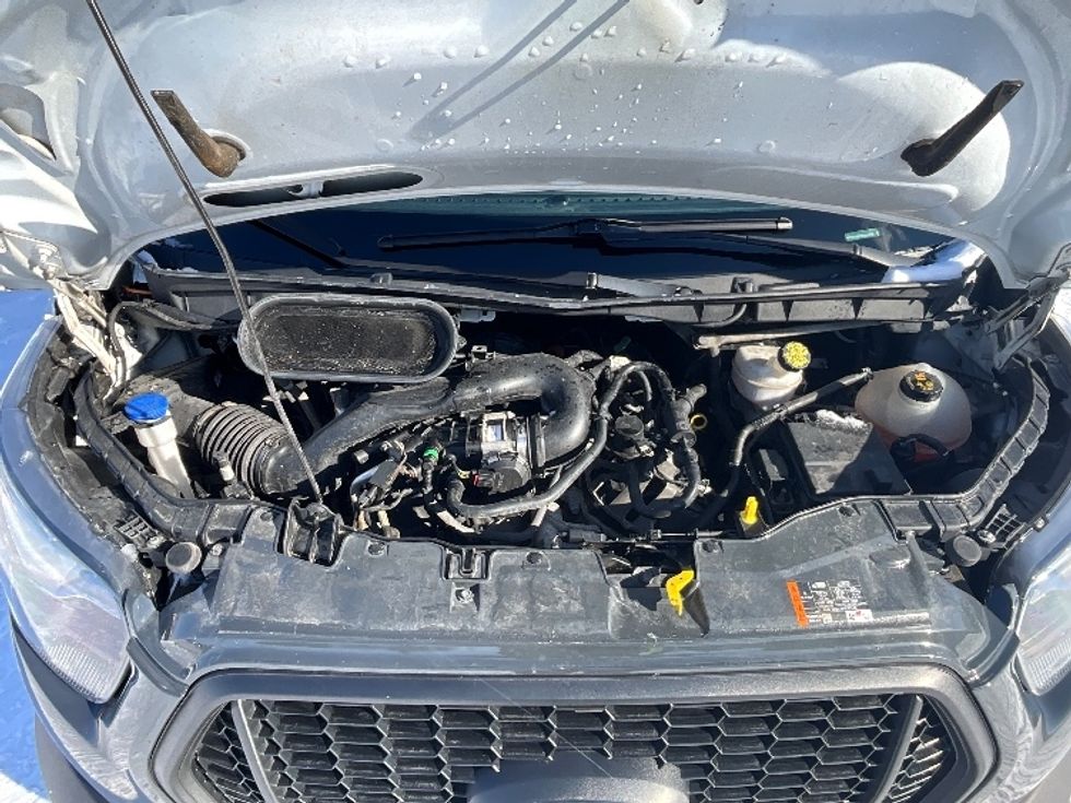 Cargo Van (Panel Van)-Light and Medium Duty Trucks-Ford-2021-Transit 250-London-ON-168,785\n\t\tkm-$ 40,500 - Image 24