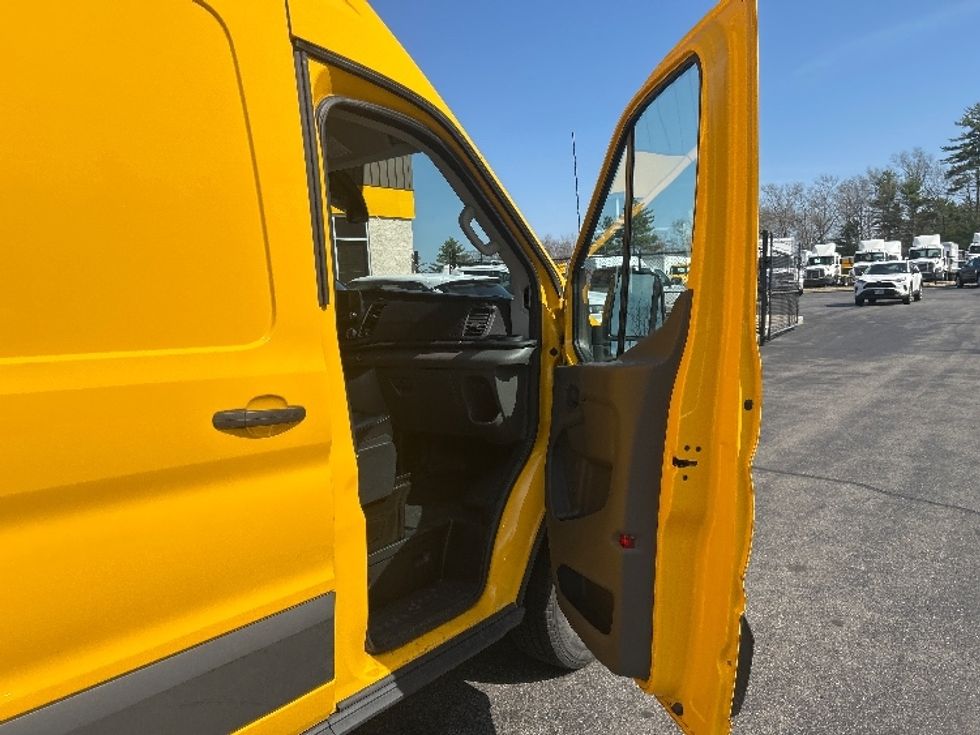 Cargo Van (Panel Van)-Light and Medium Duty Trucks-Ford-2021-Transit 250-Londonderry-NH-76,446\n\t\tmiles-$ 30,000 - Image 20