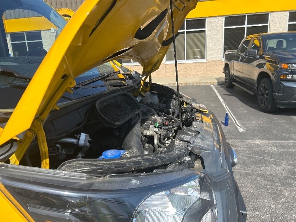 Cargo Van (Panel Van)-Light and Medium Duty Trucks-Ford-2021-Transit 250-Londonderry-NH-76,446\n\t\tmiles-$ 30,000 - Image 23