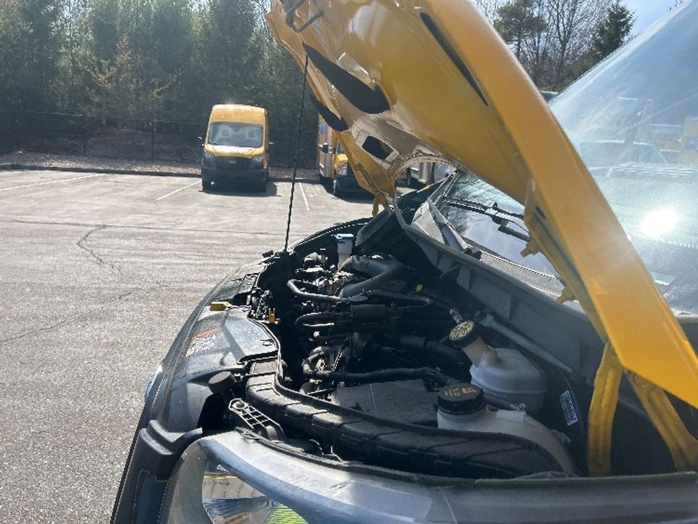 Cargo Van (Panel Van)-Light and Medium Duty Trucks-Ford-2021-Transit 250-Londonderry-NH-76,446\n\t\tmiles-$ 30,000 - Image 24