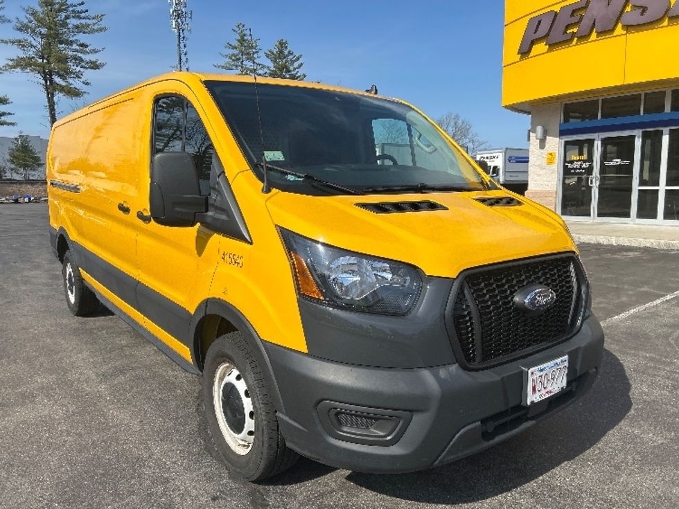 Cargo Van (Panel Van)-Light and Medium Duty Trucks-Ford-2021-Transit 250-Londonderry-NH-77,202\n\t\tmiles-$ 26,250 - Image 1