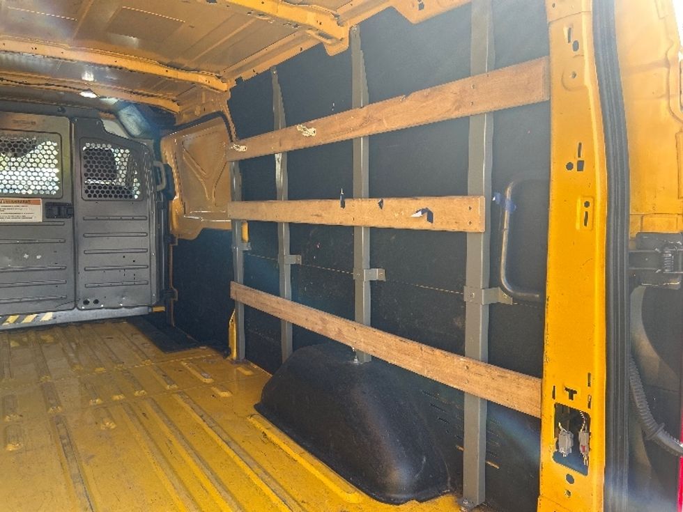 Cargo Van (Panel Van)-Light and Medium Duty Trucks-Ford-2021-Transit 250-Londonderry-NH-77,202\n\t\tmiles-$ 26,250 - Image 12