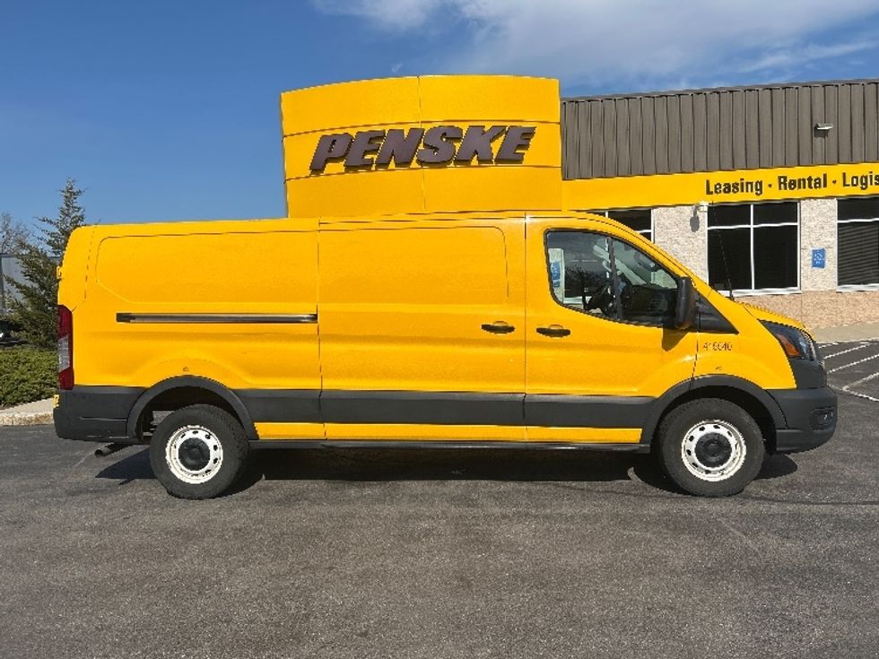 Cargo Van (Panel Van)-Light and Medium Duty Trucks-Ford-2021-Transit 250-Londonderry-NH-77,202\n\t\tmiles-$ 26,250 - Image 15