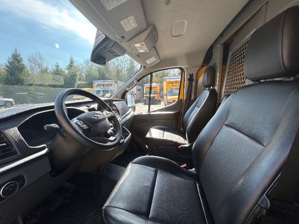 Cargo Van (Panel Van)-Light and Medium Duty Trucks-Ford-2021-Transit 250-Londonderry-NH-77,202\n\t\tmiles-$ 26,250 - Image 19