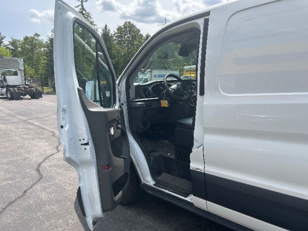 Cargo Van (Panel Van)-Light and Medium Duty Trucks-Ford-2021-Transit 250-Londonderry-NH-92,333\n\t\tmiles-$ 29,500 - Image 16
