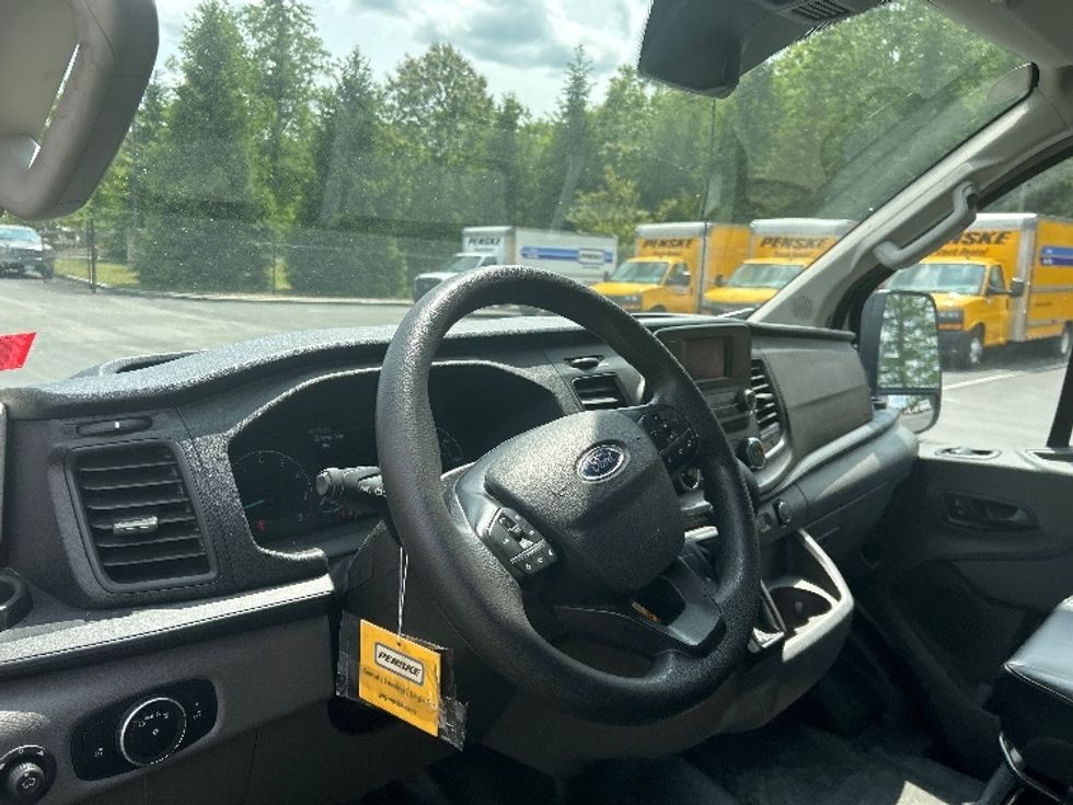 Cargo Van (Panel Van)-Light and Medium Duty Trucks-Ford-2021-Transit 250-Londonderry-NH-92,333\n\t\tmiles-$ 29,500 - Image 17