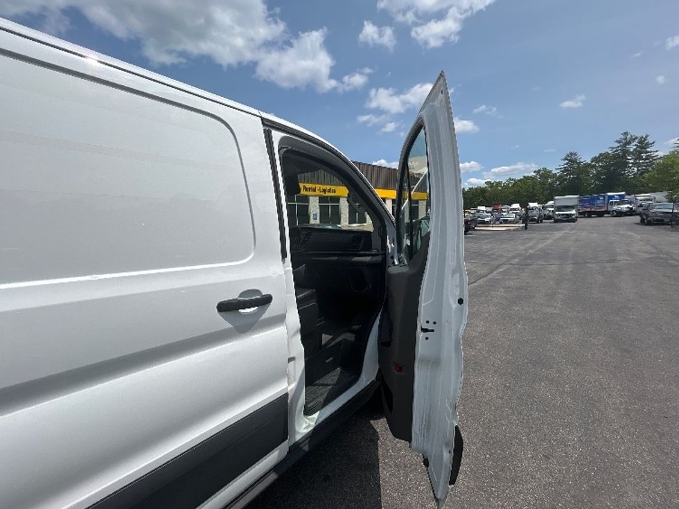 Cargo Van (Panel Van)-Light and Medium Duty Trucks-Ford-2021-Transit 250-Londonderry-NH-92,333\n\t\tmiles-$ 29,500 - Image 20