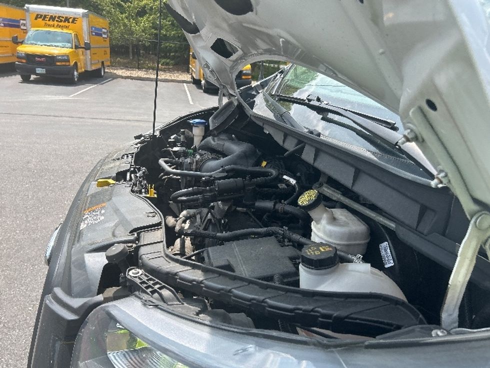 Cargo Van (Panel Van)-Light and Medium Duty Trucks-Ford-2021-Transit 250-Londonderry-NH-92,333\n\t\tmiles-$ 29,500 - Image 24