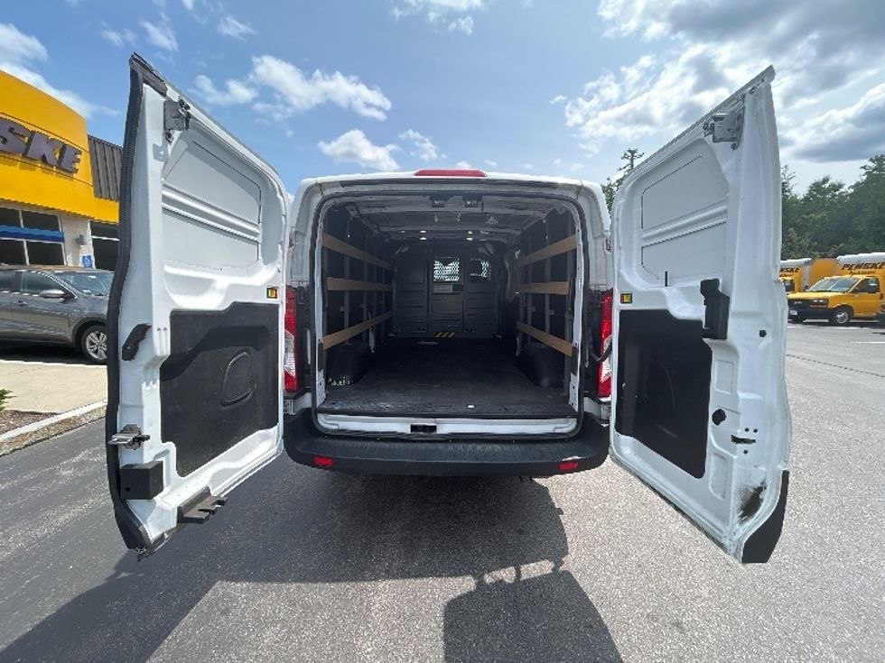 Cargo Van (Panel Van)-Light and Medium Duty Trucks-Ford-2021-Transit 250-Londonderry-NH-92,333\n\t\tmiles-$ 29,500 - Image 9