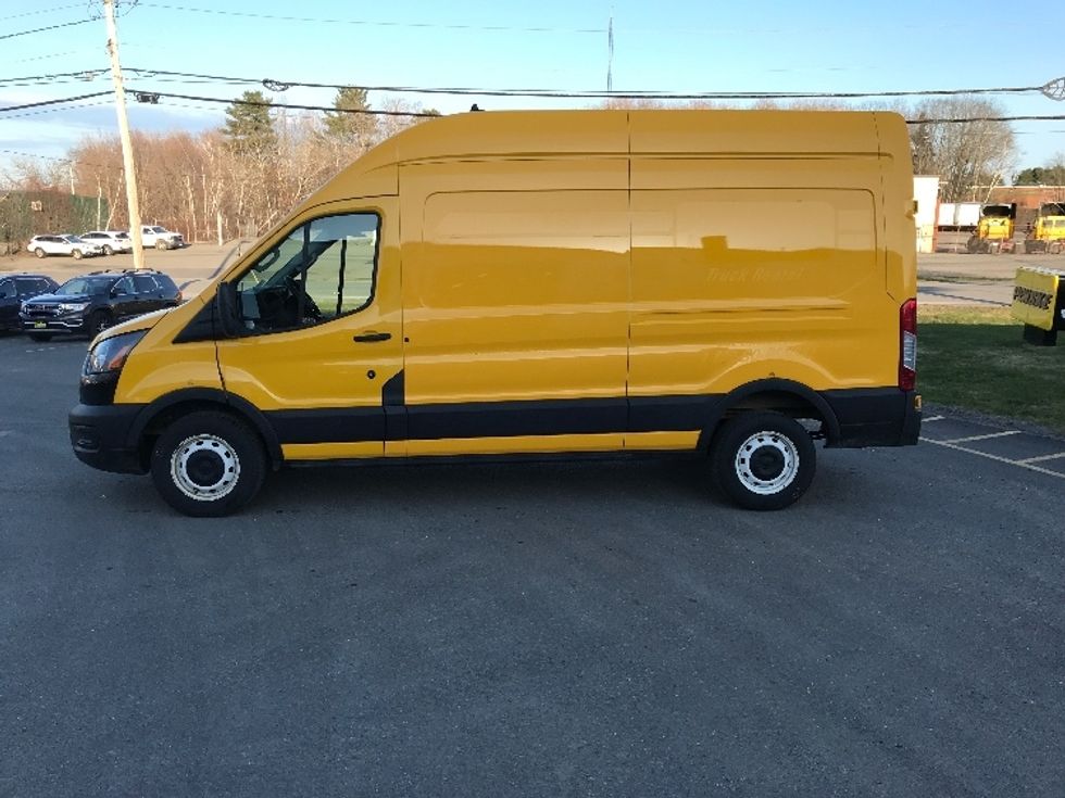 Cargo Van (Panel Van)-Light and Medium Duty Trucks-Ford-2021-Transit 250-Londonderry-NH-92,623\n\t\tmiles-$ 28,750 - Image 4