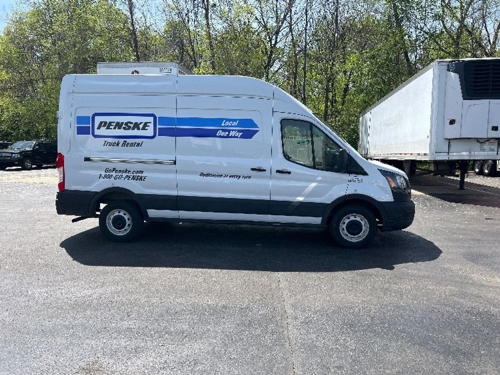 Cargo Van (Panel Van)-Light and Medium Duty Trucks-Ford-2021-Transit 250-Louisville-KY-79,161\n\t\tmiles-$ 34,250 - Image 15