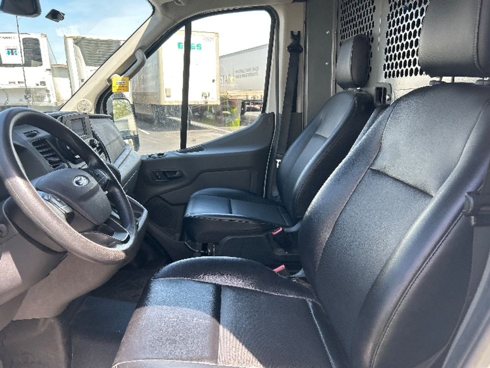 Cargo Van (Panel Van)-Light and Medium Duty Trucks-Ford-2021-Transit 250-Louisville-KY-79,161\n\t\tmiles-$ 34,250 - Image 19