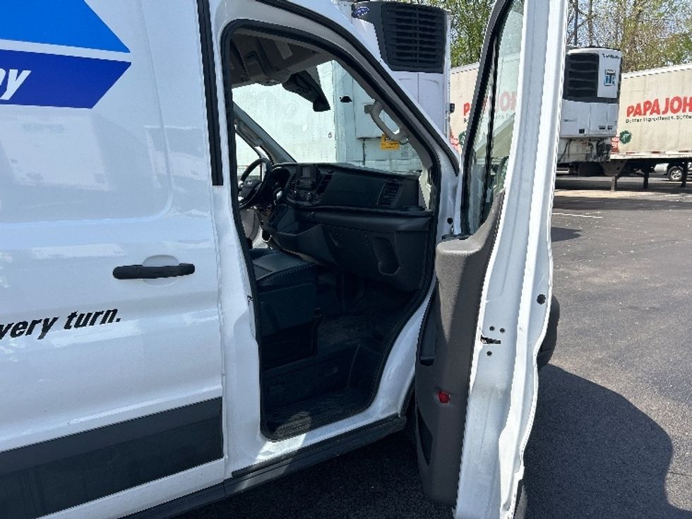 Cargo Van (Panel Van)-Light and Medium Duty Trucks-Ford-2021-Transit 250-Louisville-KY-79,161\n\t\tmiles-$ 34,250 - Image 20