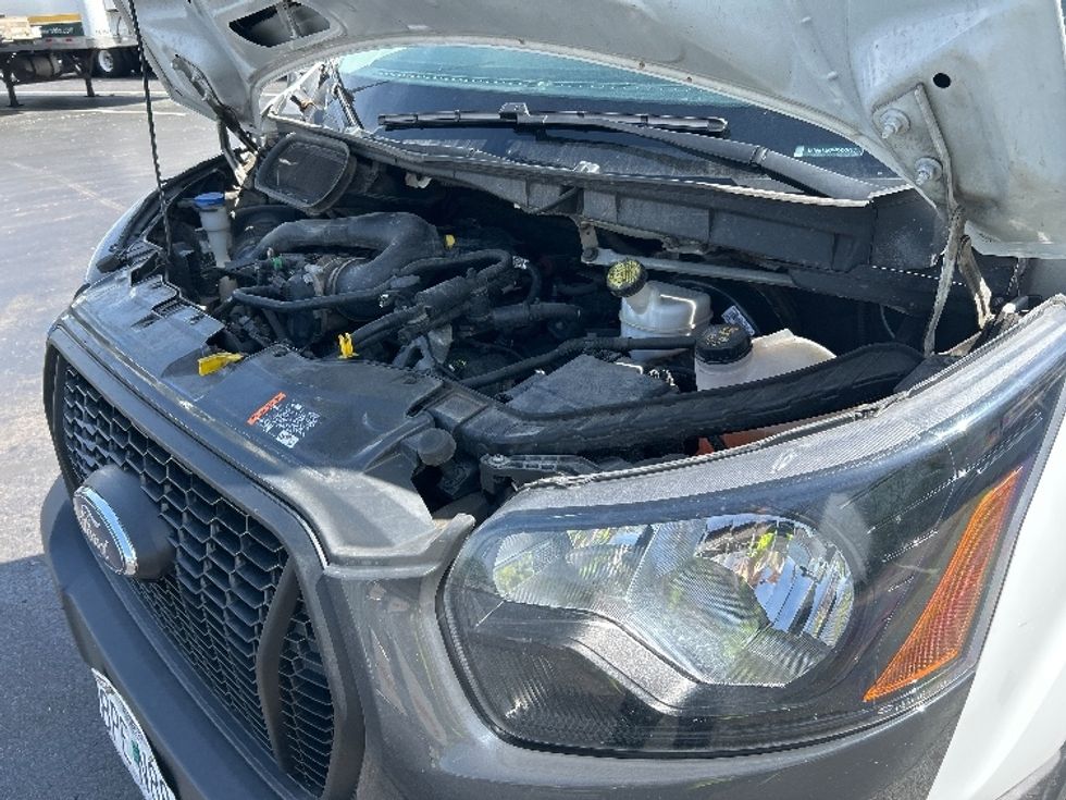 Cargo Van (Panel Van)-Light and Medium Duty Trucks-Ford-2021-Transit 250-Louisville-KY-79,161\n\t\tmiles-$ 34,250 - Image 24