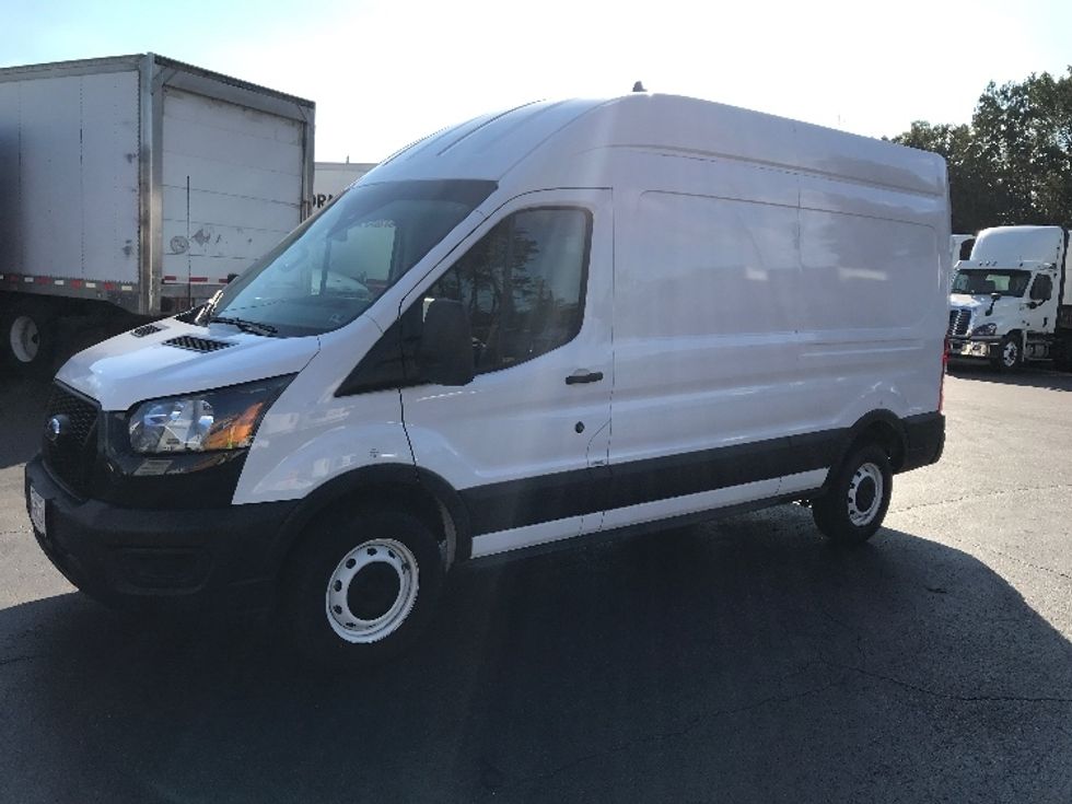 Cargo Van (Panel Van)-Light and Medium Duty Trucks-Ford-2021-Transit 250-Manassas-VA-47,243\n\t\tmiles-$ 38,500 - Image 5
