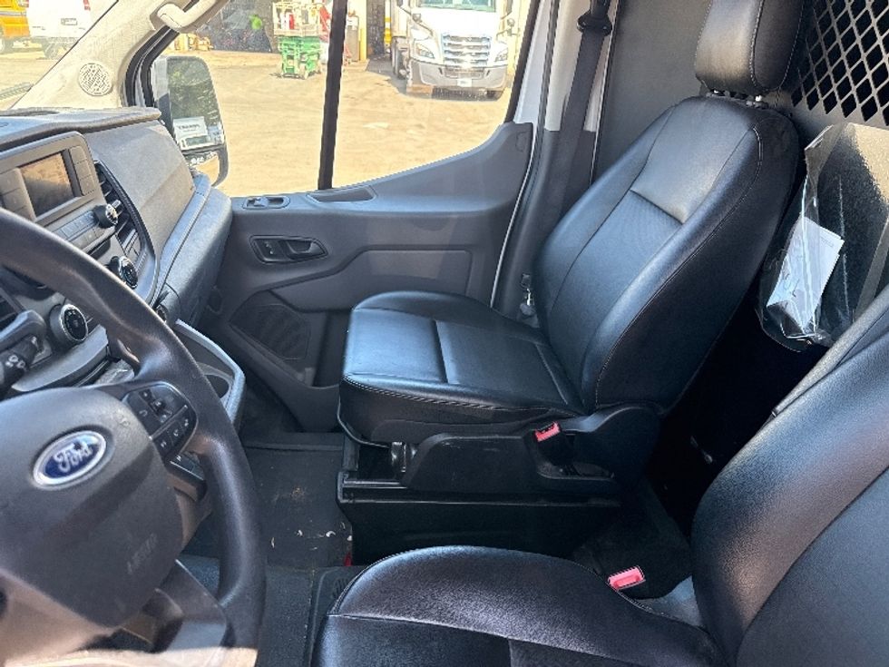 Cargo Van (Panel Van)-Light and Medium Duty Trucks-Ford-2021-Transit 250-Mebane-NC-98,222\n\t\tmiles-$ 32,250 - Image 16