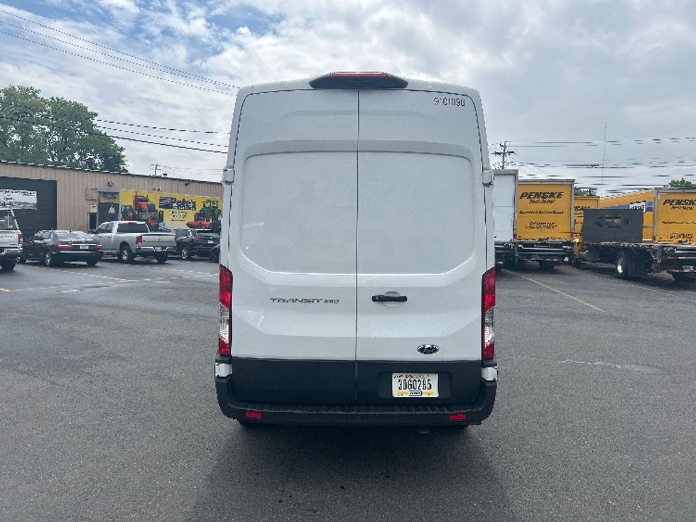 Cargo Van (Panel Van)-Light and Medium Duty Trucks-Ford-2021-Transit 250-Medford-MA-72,093\n\t\tmiles-$ 35,000 - Image 7