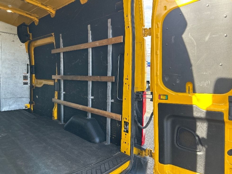 Cargo Van (Panel Van)-Light and Medium Duty Trucks-Ford-2021-Transit 250-Memphis-TN-124,249\n\t\tmiles-$ 27,750 - Image 10