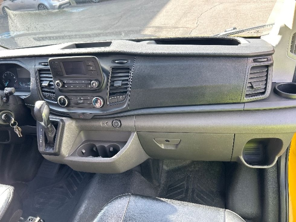Cargo Van (Panel Van)-Light and Medium Duty Trucks-Ford-2021-Transit 250-Memphis-TN-124,249\n\t\tmiles-$ 27,750 - Image 19