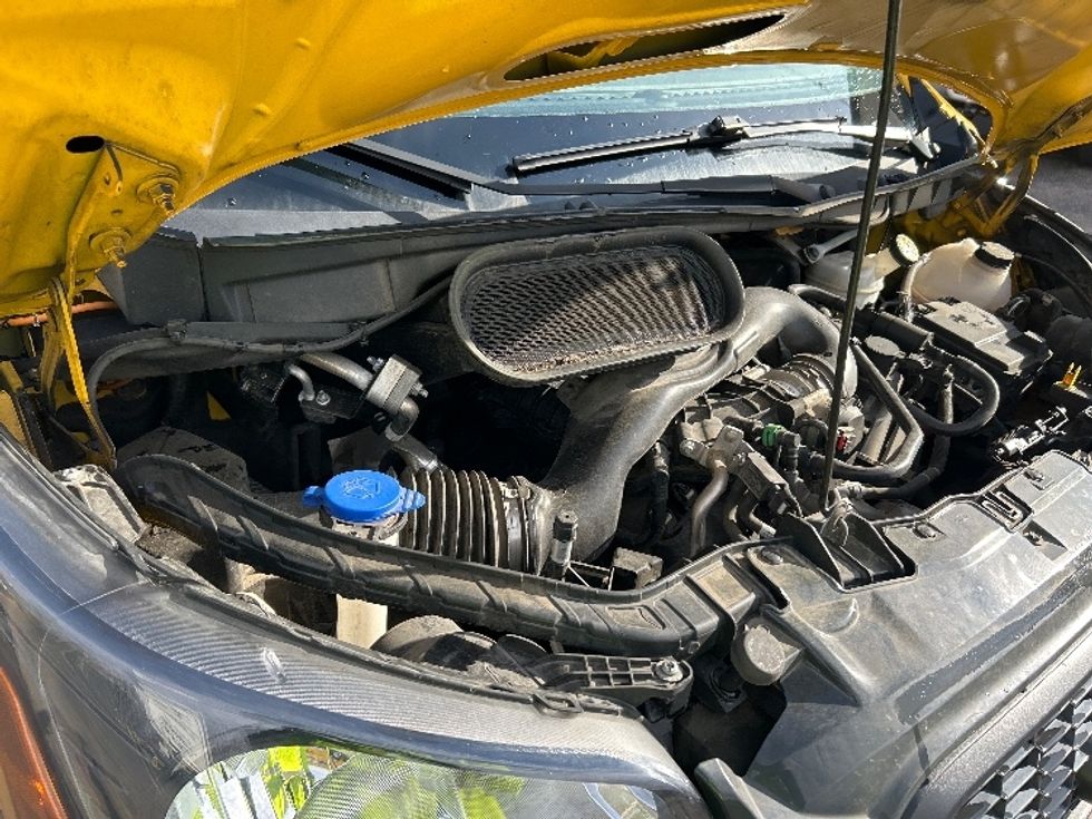 Cargo Van (Panel Van)-Light and Medium Duty Trucks-Ford-2021-Transit 250-Memphis-TN-124,249\n\t\tmiles-$ 27,750 - Image 21