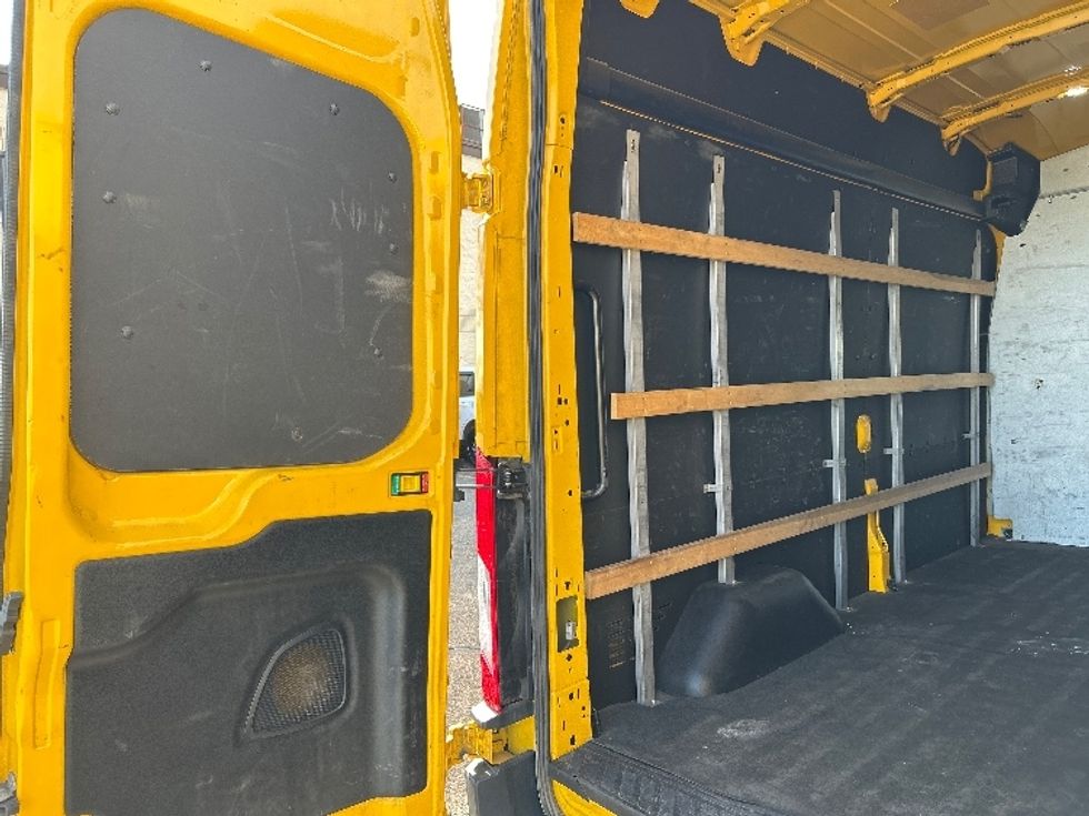 Cargo Van (Panel Van)-Light and Medium Duty Trucks-Ford-2021-Transit 250-Memphis-TN-124,249\n\t\tmiles-$ 27,750 - Image 9
