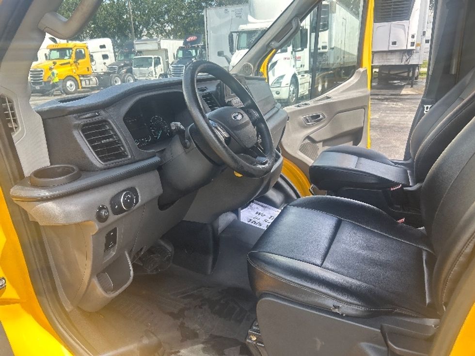 Cargo Van (Panel Van)-Light and Medium Duty Trucks-Ford-2021-Transit 250-Miami-FL-73,357\n\t\tmiles-$ 34,750 - Image 14