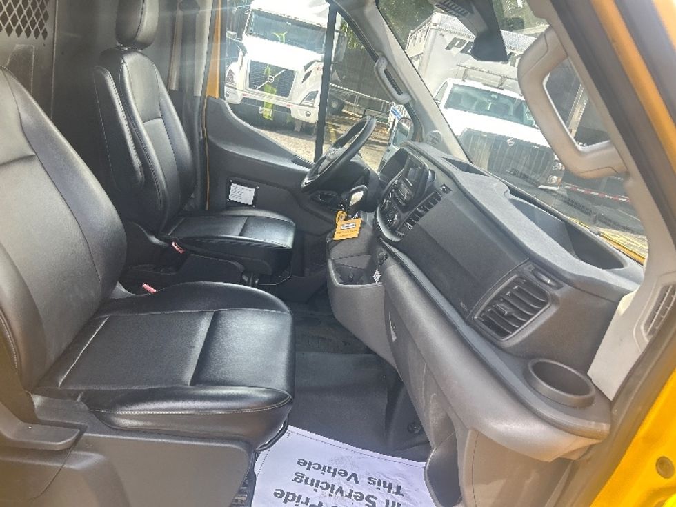 Cargo Van (Panel Van)-Light and Medium Duty Trucks-Ford-2021-Transit 250-Miami-FL-73,357\n\t\tmiles-$ 34,750 - Image 19