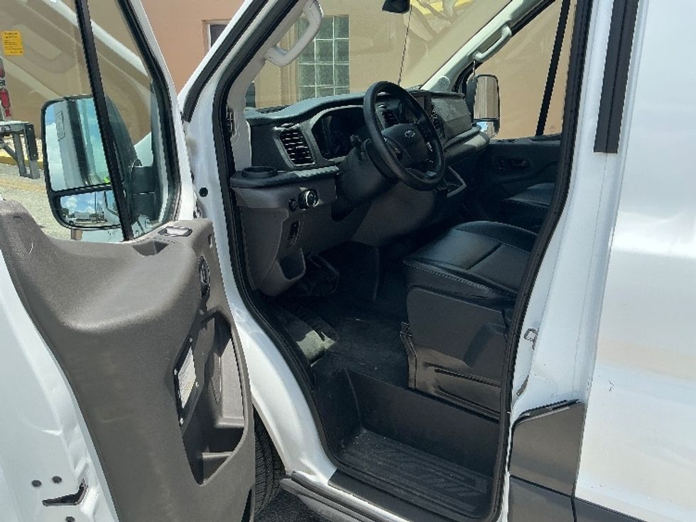 Cargo Van (Panel Van)-Light and Medium Duty Trucks-Ford-2021-Transit 250-Miami-FL-75,794\n\t\tmiles-$ 36,250 - Image 16