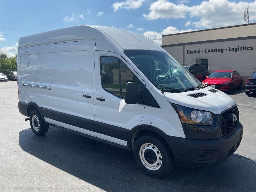 Cargo Van (Panel Van)-Light and Medium Duty Trucks-Ford-2021-Transit 250-Milwaukee-WI-71,562\n\t\tmiles-$ 36,500 - Image 1