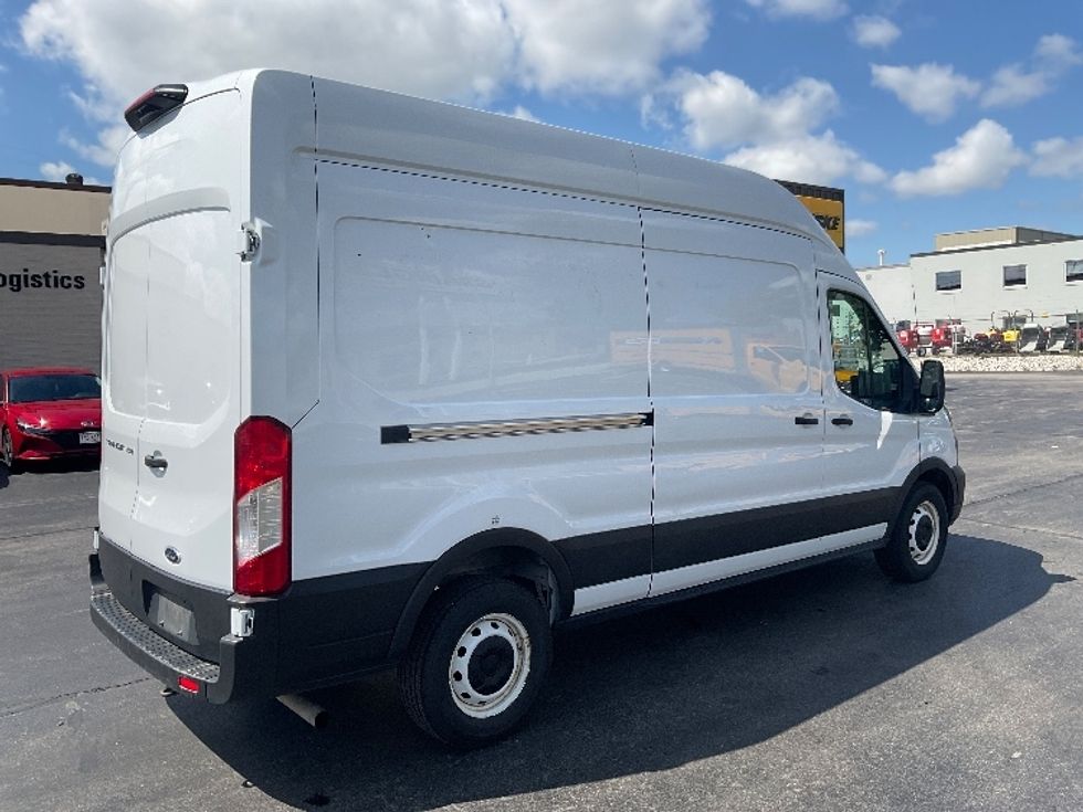 Cargo Van (Panel Van)-Light and Medium Duty Trucks-Ford-2021-Transit 250-Milwaukee-WI-71,562\n\t\tmiles-$ 36,500 - Image 11