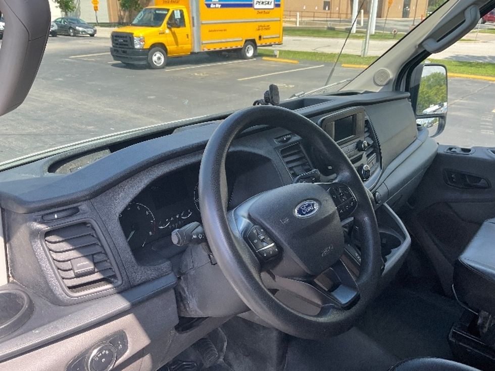 Cargo Van (Panel Van)-Light and Medium Duty Trucks-Ford-2021-Transit 250-Milwaukee-WI-71,562\n\t\tmiles-$ 36,500 - Image 15