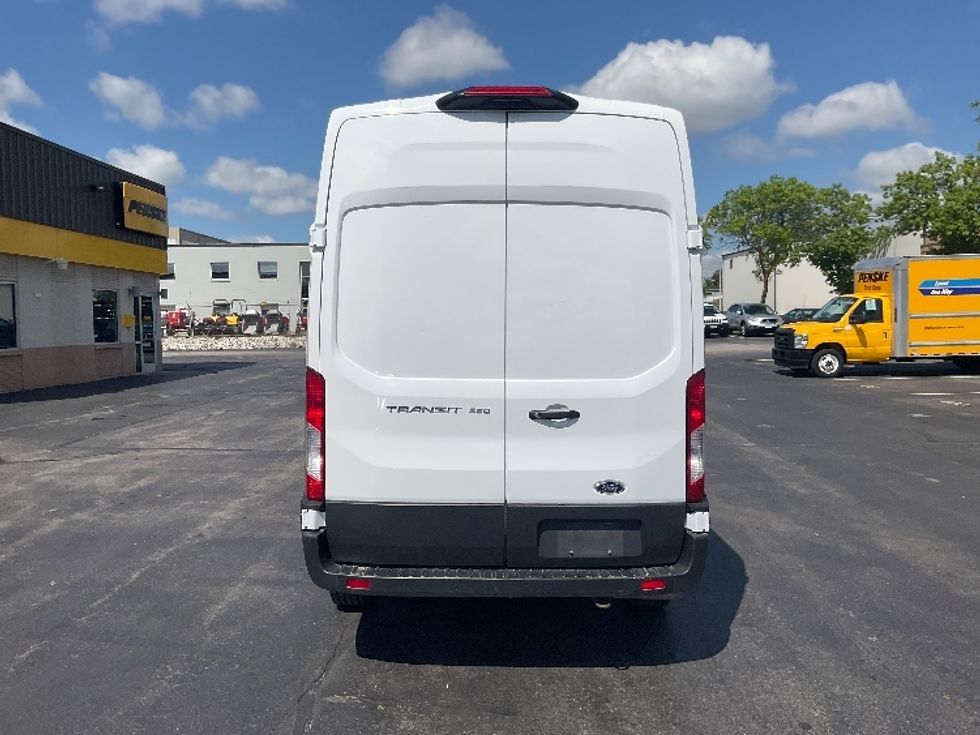 Cargo Van (Panel Van)-Light and Medium Duty Trucks-Ford-2021-Transit 250-Milwaukee-WI-71,562\n\t\tmiles-$ 36,500 - Image 7