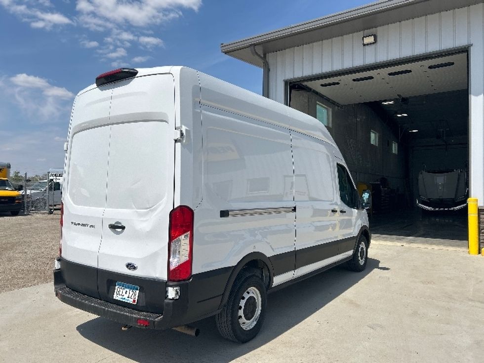 Cargo Van (Panel Van)-Light and Medium Duty Trucks-Ford-2021-Transit 250-Minot-ND-59,976\n\t\tmiles-$ 37,500 - Image 12