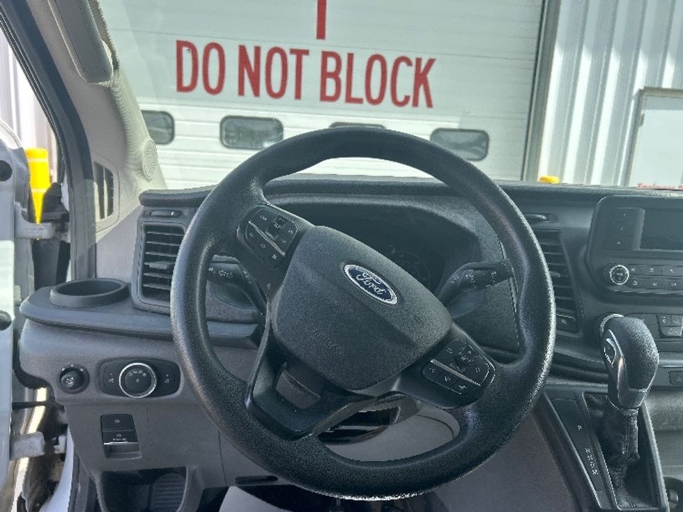 Cargo Van (Panel Van)-Light and Medium Duty Trucks-Ford-2021-Transit 250-Minot-ND-59,976\n\t\tmiles-$ 37,500 - Image 17