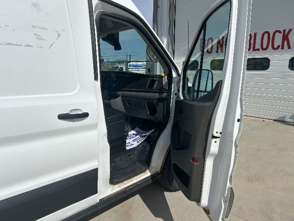 Cargo Van (Panel Van)-Light and Medium Duty Trucks-Ford-2021-Transit 250-Minot-ND-59,976\n\t\tmiles-$ 37,500 - Image 19